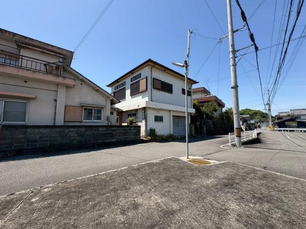 貴志川町丸栖　中古戸建の前面道路含む現地写真