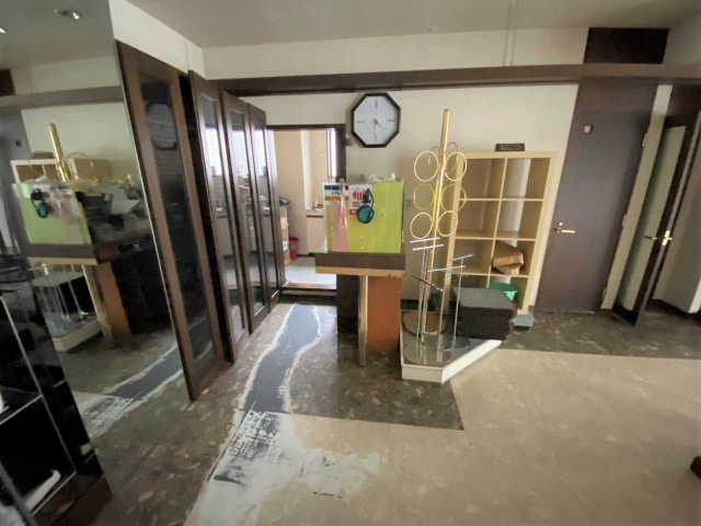 日の出町 ボンヌモード様のエントランス