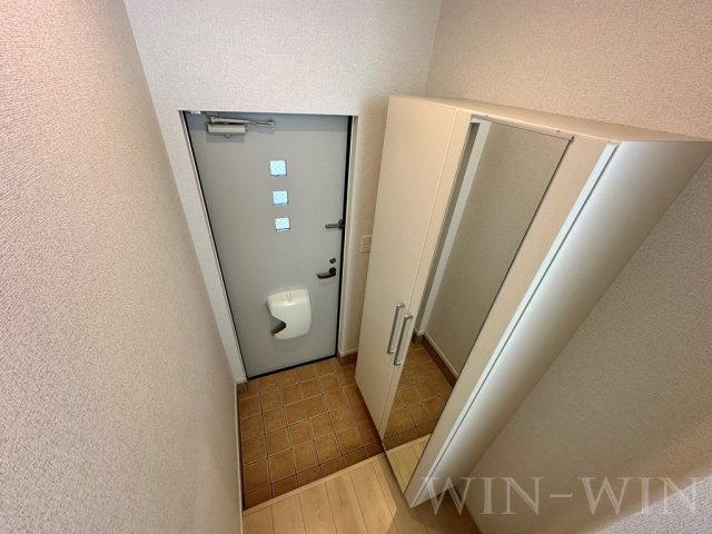 幸家 小谷Bの玄関