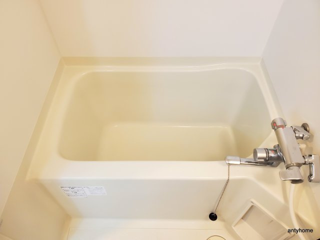 クリスタルコート江坂　仲介手数料無料の浴室