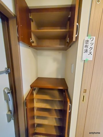 クリスタルコート江坂　仲介手数料無料の収納
