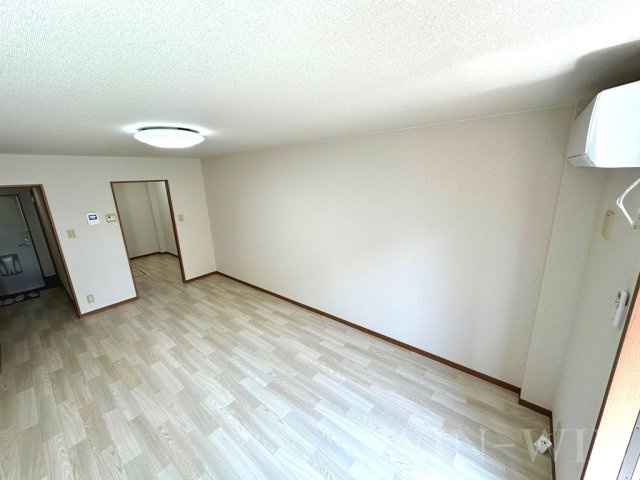 クレア一本木の居間・リビング