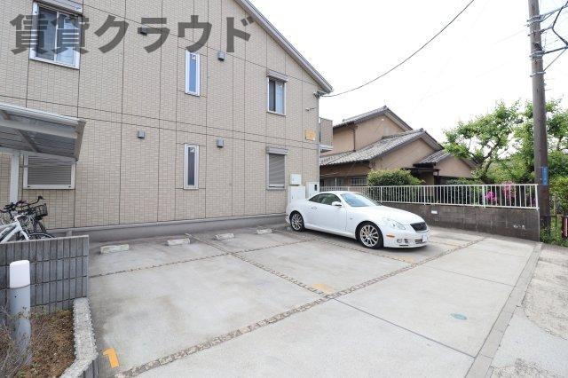 フォレステラ葛城の駐車場|駐車場に車を止められます