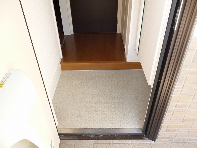 ルーニィー船橋の玄関