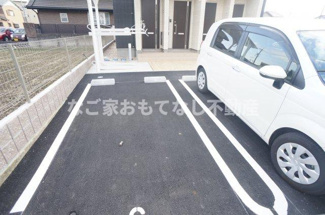 【駐車場】