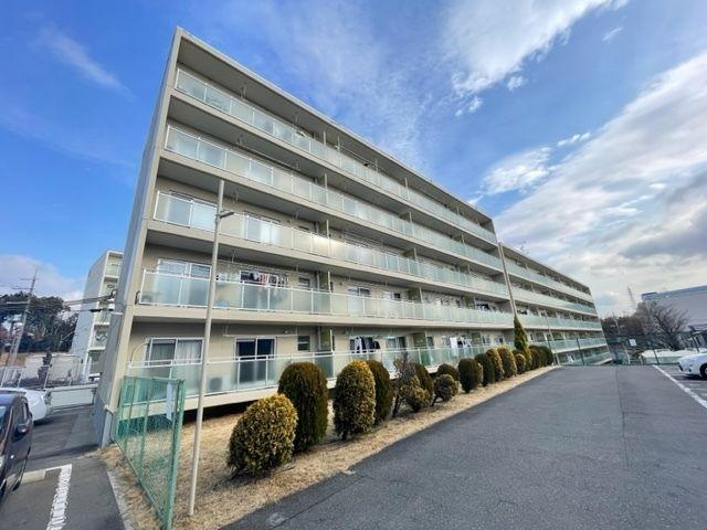 枚方ハイツ2号棟の外観|新しい生活にいかがでしょうか？外観はお住まいの顔になります。こだわりたいポイントですね。水回りリフォームやリノベーションも承ってます。
■現地見学・資金計画相談・住宅ローン相談もお問合せ受付中■
