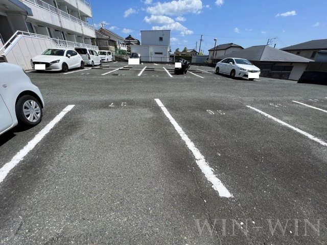 is高師の駐車場