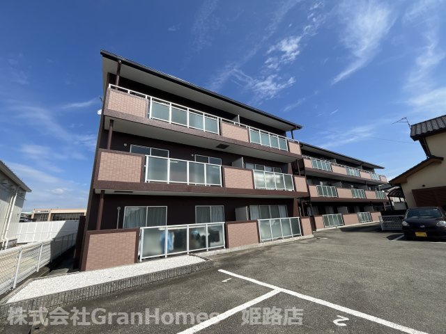 AG　REGA堂本の外観