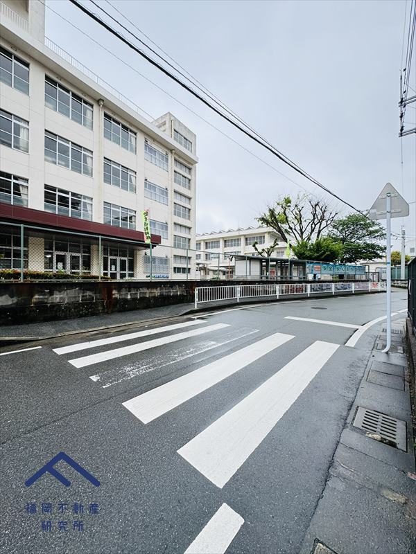 アムール板付6の周辺