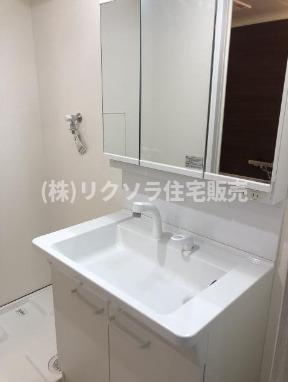 エバーグリーン門真の独立洗面台|独立洗面台
■物件内覧・資金計画相談・住宅ローン相談、リフォーム相談、お問合せ受付中■
※当日・翌日のご内覧、ご相談はお電話でのお問合せがスムーズです！