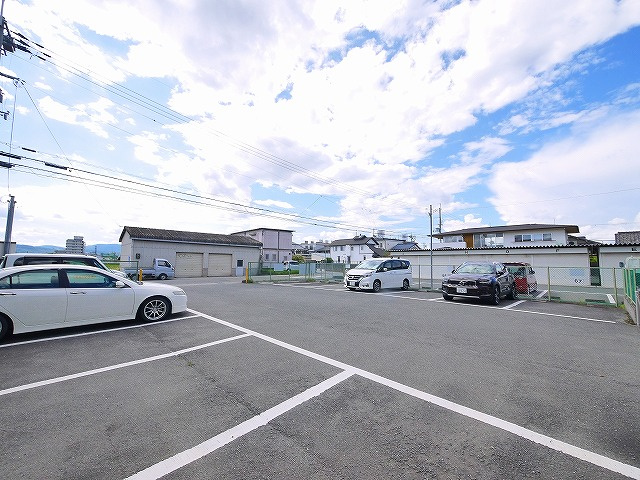 大西駐車場の外観