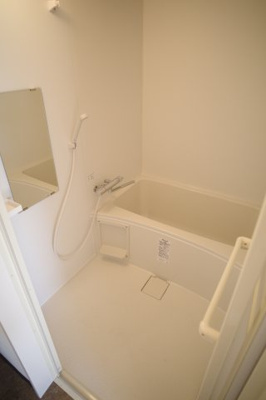 【浴室】 | レミープライデＫ2 | 給湯式のお風呂です♪　