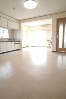 【内装】 | レミープライデＫ2 | リビングはとってもひろびろしています！