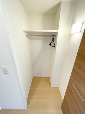 【収納】 | ウェルブライト美野島 | 別号室の写真になります。現況優先。