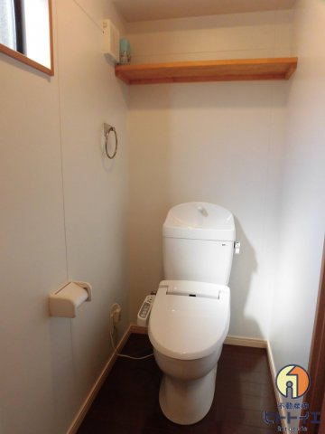 サンマリノ蒲原のトイレ|落ち着いた色調のトイレです