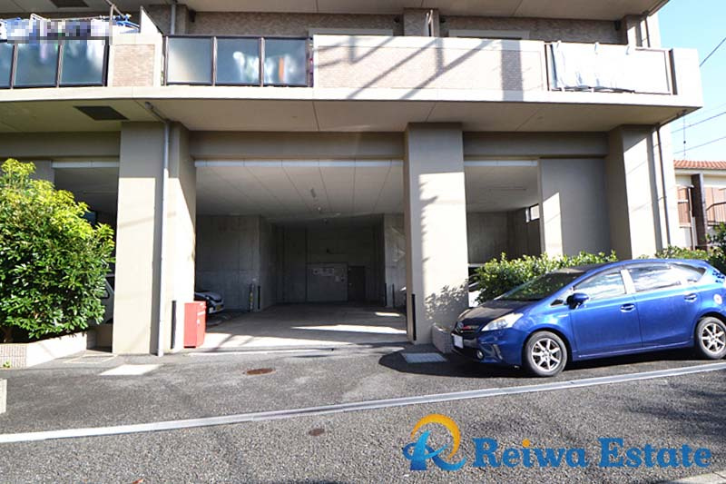 グレイス茅ヶ崎ソレアードの駐車場