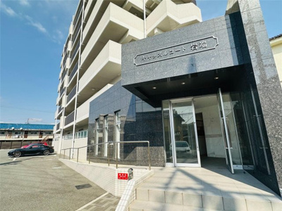 【エントランス】 | キャッスルコート岩端