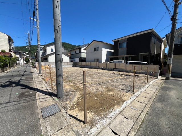 閑静な住宅地●人気の角地●有効宅地面積約６６坪●建築条件無し売土地●山科区東野南井ノ上町の外観|現況 更地(令和６年５月撮影)