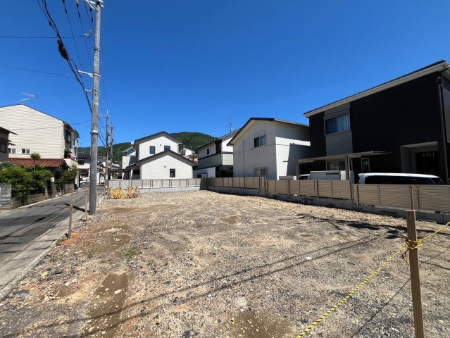 閑静な住宅地●人気の角地●有効宅地面積約６６坪●建築条件無し売土地●山科区東野南井ノ上町の外観|現況 更地(令和６年５月撮影)