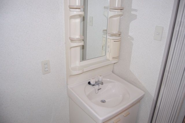 【収納】 | ロイヤルマンションHAMADA | 同建物別部屋のお写真です
