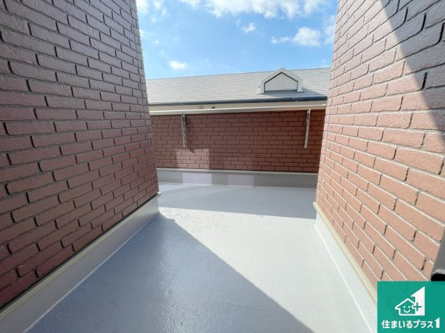 神戸市須磨区多井畑東町　未入居のバルコニー|日当たりのよいバルコニー！お部屋が開放的に！