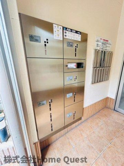 【エントランス】 | ミッドウエスト小阪