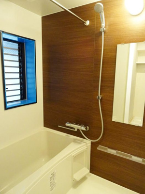 【浴室】 | プレミアムレジデンス別府駅前 | 別号室の写真になります。現況優先。