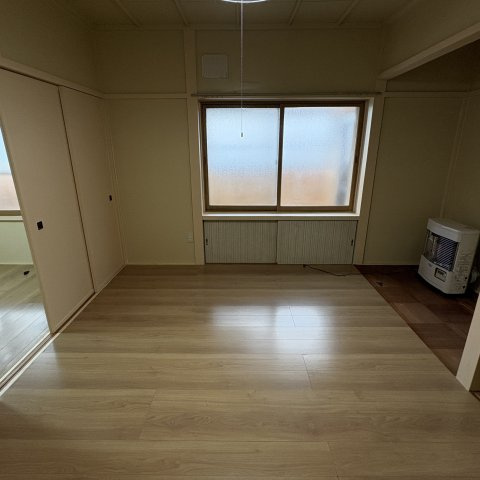 室蘭市柏木町21-12戸建の洋室