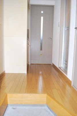 【玄関】 | コンフォート21 | 別号室の写真になります。現況優先。