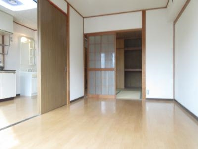 ハイツグロースの内装|洋室