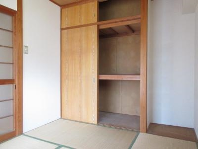 ハイツグロースの収納|押入れ