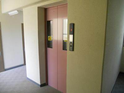 ハイツグロースのその他|エレベーター