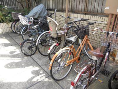 ハイツグロースの駐車場|駐輪場