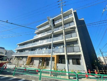 【外観】 | フレンシア下井草 | 鉄筋コンクリート造のがっちりとした建物。