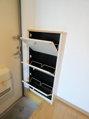 【玄関】 | トレス・博多館 | 別号室の写真になります。現況優先。