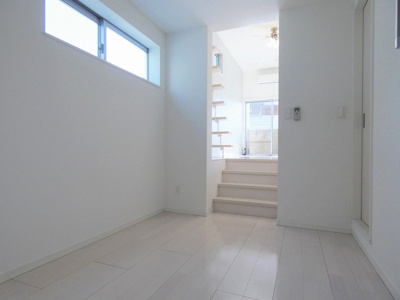 【内装】 | ラ・フォルナリーナ壱番館 | 別号室の写真になります。現況優先。