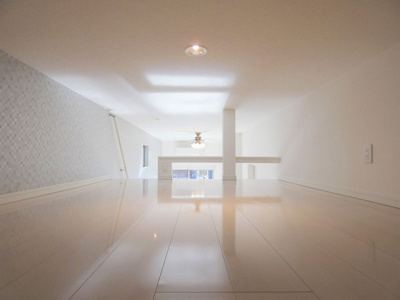 【洋室】 | ラ・フォルナリーナ壱番館 | 別号室の写真になります。現況優先。