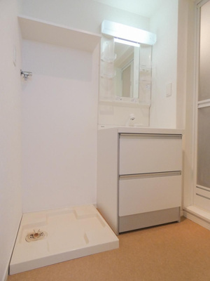 【洗面所】 | ラ・フォルナリーナ壱番館 | 別号室の写真になります。現況優先。