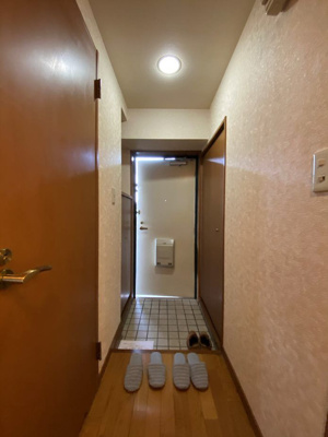 【玄関】 | クロスステージ笹丘 | 別号室の写真になります。現況優先。