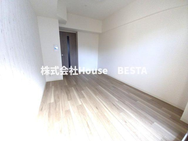 プレサンス兵庫ヴィアーレの洋室