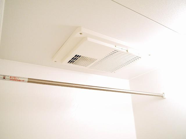 レオパレス伏見Ⅰの設備|浴室乾燥機がついています