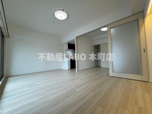 プレジオ九条の居間・リビング