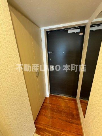 プレジオ九条の玄関