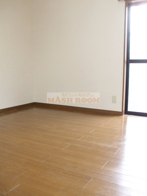 中野区松が丘１丁目のアパートの居間・リビング