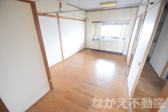 【居間・リビング】 | ゆったり過ごせる居間です