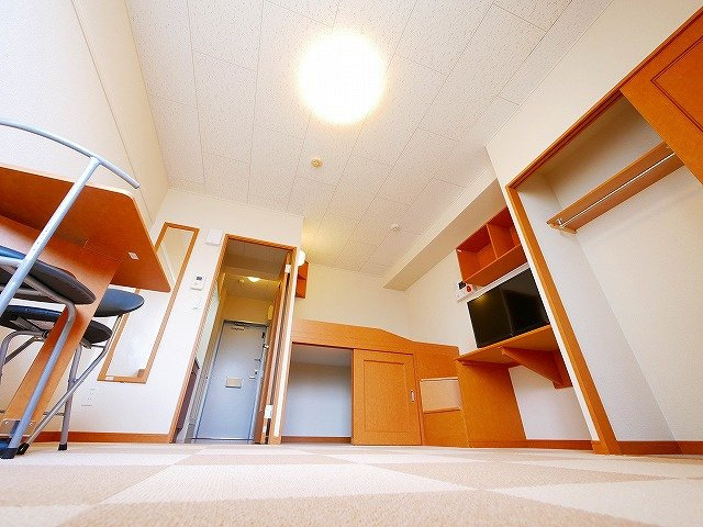 レオパレス八条Ⅲの洋室