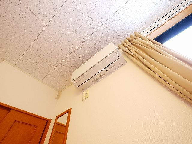 レオパレス南阪手Ⅱの設備|エアコン完備です