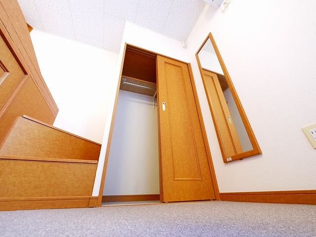 レオパレス南阪手Ⅱの収納|収納豊富です