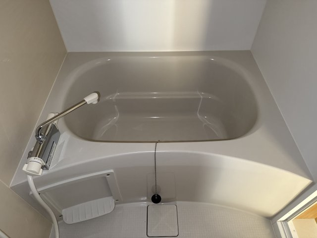 エトランス小松町Bの浴室