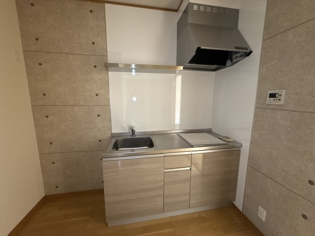 エトランス小松町Bのキッチン